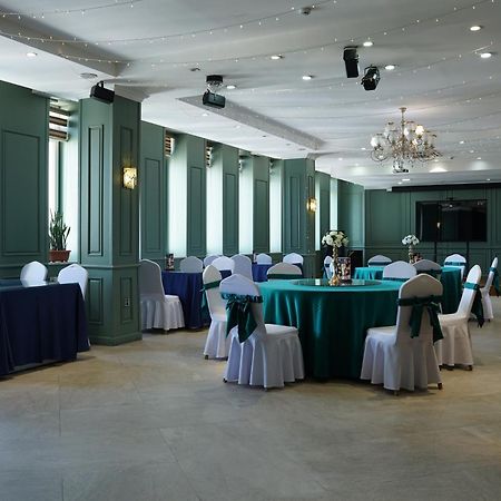 Ub Grand Hotel Ulan Bator Eksteriør bilde