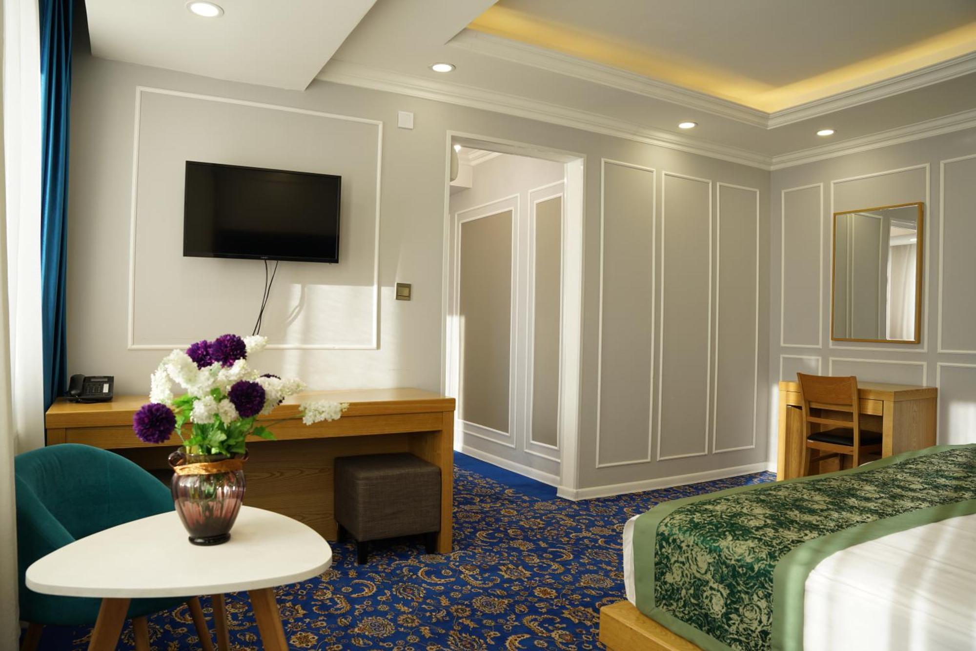 Ub Grand Hotel Ulan Bator Eksteriør bilde